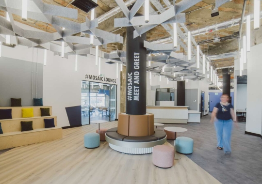Why Dedicated Desks Offer the Best of Both Worlds for Tech Professionals